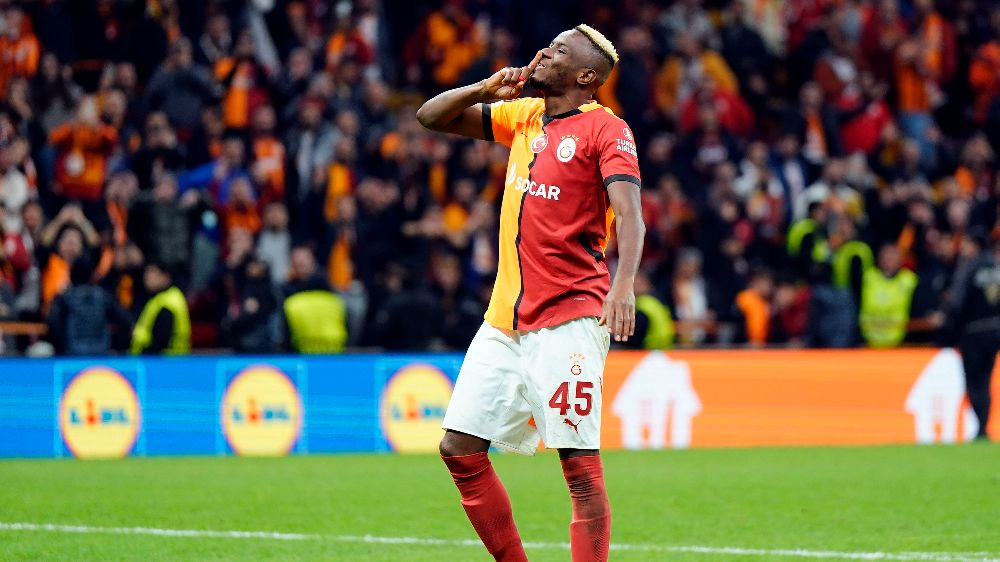 Galatasaraydan Osimhen icin rekor teklif Iste Napolinin verdigi cevap